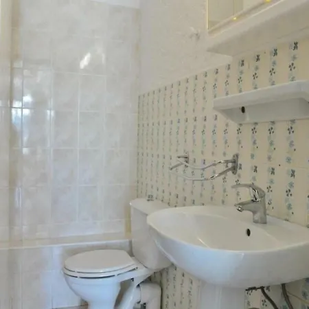 Apartment Le Lavandou - 4 Pers, 35 M2, 2/1 1 Lejlighed